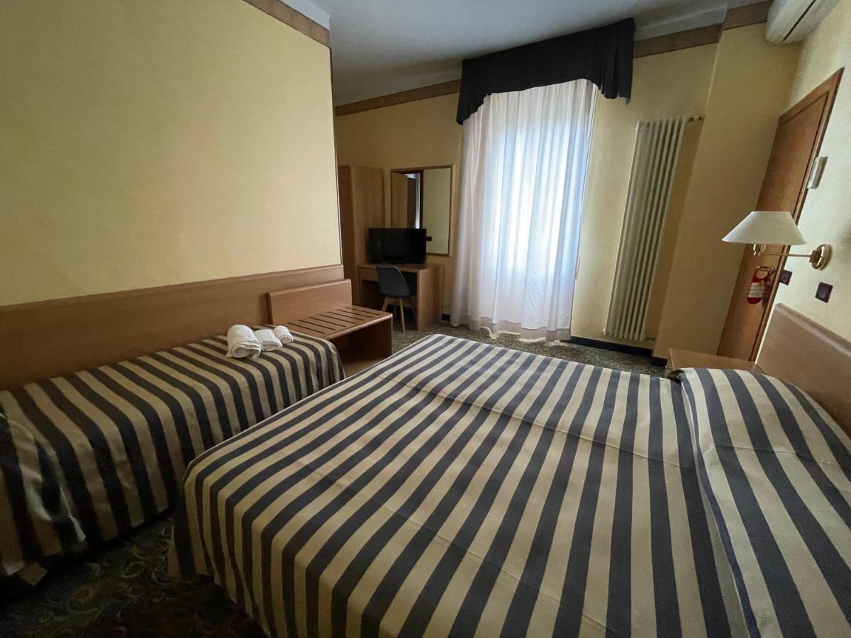 Hotel Giardinetto Desenzano del Garda Zewnętrze zdjęcie